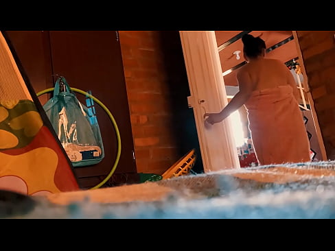 ❤️ Mi tío me sigue hasta la ducha, me folla mientras me ducho ️ Video de sexo en es.ixiporn-com.ru ❌️