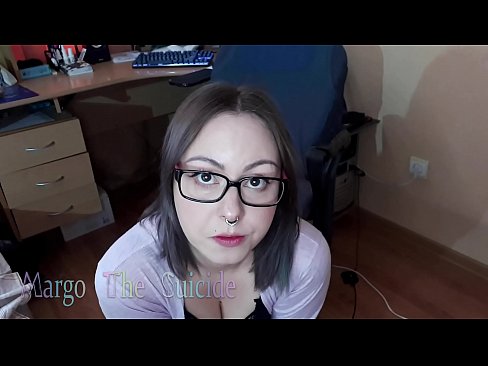 ❤️ Chica sexy con gafas chupa consolador profundamente en la cámara ️ Video de sexo en es.ixiporn-com.ru ❌️