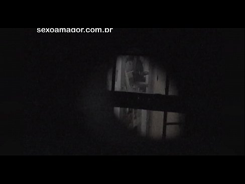 ❤️ Rubia es grabada en secreto por un voyeur del barrio escondido detrás de unos ladrillos huecos ️ Video de sexo en es.ixiporn-com.ru ❌️